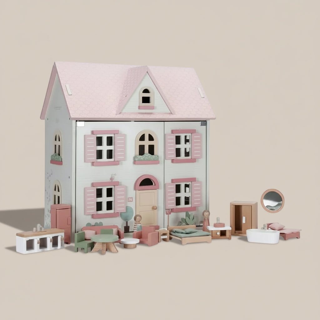 MAISON DE POUPÉE